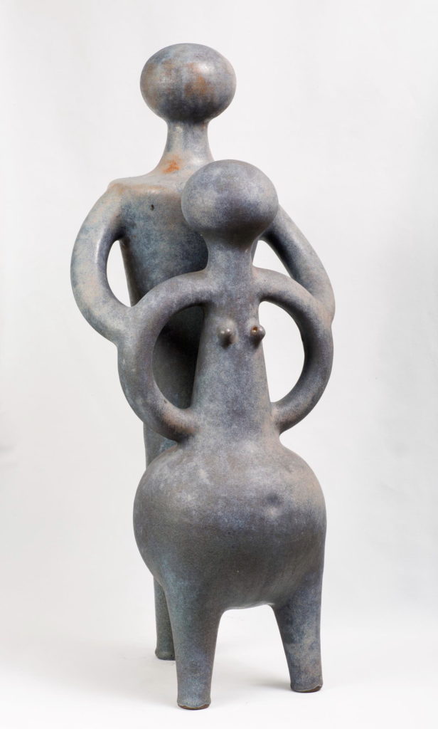 Jan Grove | Couple, 1996 | sculpture, nickel-grey glaze | 72 x 29 cm | Collection of the artists | Photo by Bob Matheson